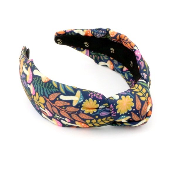 115. The Fall Forager Brooke Shade Topknot - Picture 5 of 5